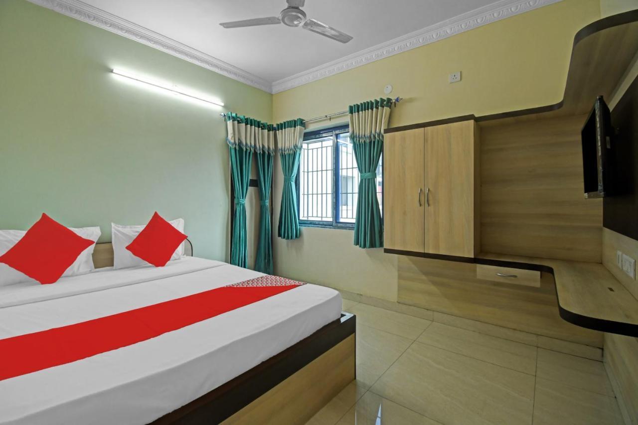 Oyo Flagship 84655 S S Guest House コルカタ エクステリア 写真