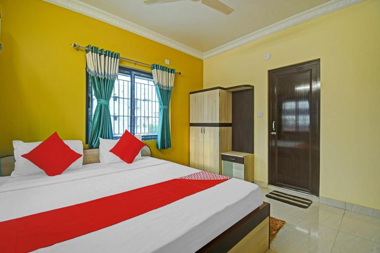 Oyo Flagship 84655 S S Guest House コルカタ エクステリア 写真